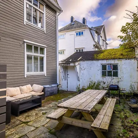 Appartamento 2-story Floor I 3x Work Space I Shared Garden Bergen